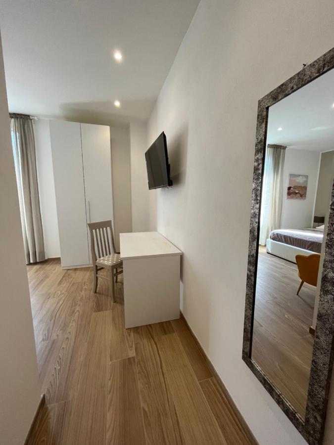 Levante Central Rooms Леванто Екстер'єр фото